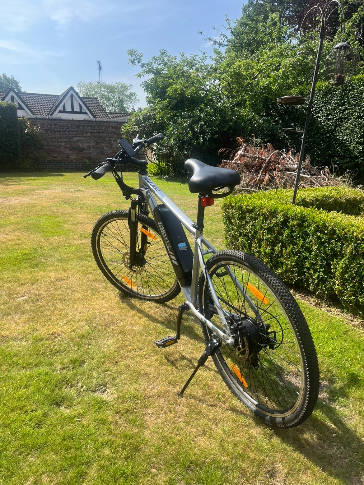 Eskute m100 Electric mountain bike 27.5 inch used fantastic condition COLLECTION ONLY! , PLEASE EMAIL FOR ENQUIRY. THIS IS NOT SOLD OUT AND IS FOR SALE